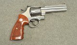 Smith & Wesson ~ 629-6 ~ .44 Magnum