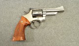 Smith & Wesson ~ 19-5 ~ .357 Magnum - 1 of 3