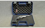 Smith & Wesson ~ 629-6 ~ .44 Magnum - 3 of 3