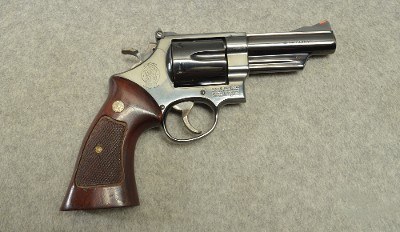 Smith & Wesson ~ Model 57 ~ .41 Magnum