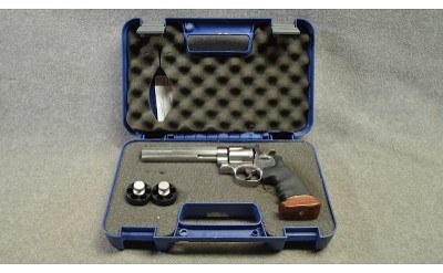 Smith & Wesson ~ 629 Classic ~ .44 Magnum - Image 3 of 3