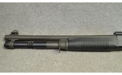 Benelli ~ M4 Tactical ~ 12 Gauge - Image 5 of 7
