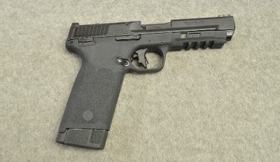 Smith & Wesson ~ M&P 22 Magnum ~ .22 Mag