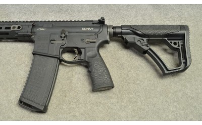Daniel Defense ~ DDM4V7 ~ 5.56 NATO - Image 5 of 6