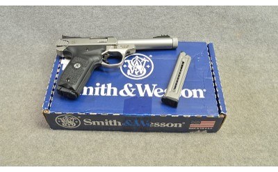 Smith & Wesson ~ SW22 Victory ~ .22 LR - Image 3 of 3