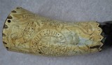 1779 Powderhorn Simcoe's Rangers, original engraved priming horn - 10 of 12