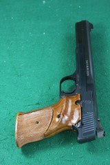 Smith & Wesson Model 41 .22 Long Rifle Semi-Automatic Pistol - 6 of 11