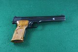 Smith & Wesson Model 41 .22 Long Rifle Semi-Automatic Pistol - 4 of 11