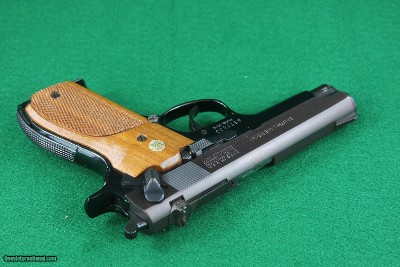 Smith & Wesson 39-2 9MM Semi-Automatic Pistol with Checkered Walnut Grips - Image 5 of 15