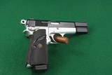 Browning HI-POWER TWO-TONE SIGNATURE MODEL 9MM Luger Semi-Automatic Pistol with Fully Checkered Wrap Around Grips - 2 of 19