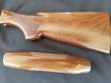 Benelli Super Black Eagle
STOCK
AND
WOOD - 9 of 11