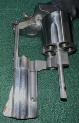 S&W 696-1 .44 Spl 5 shot L Frame Stainless - 6 of 6