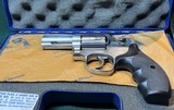 Smith & Wesson Model 696 NO DASH
.44 Spl - 3 of 7