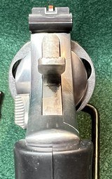 S&W 696 .44 Spl 5 shot L Frame Stainless - 5 of 11