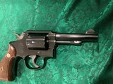 Smith & Wesson Model 10 .38 spl - 2 of 15