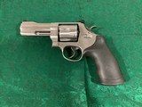 Smith & Wesson Model 610-3 10mm - 2 of 9