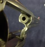 Smith & Wesson Model 617-1
.22 LR Revolver (6 Shot) - 10 of 13