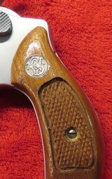 Smith & Wesson Model 60 - 2 of 12