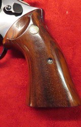 Smith & Wesson Model 29-2 - 2 of 15