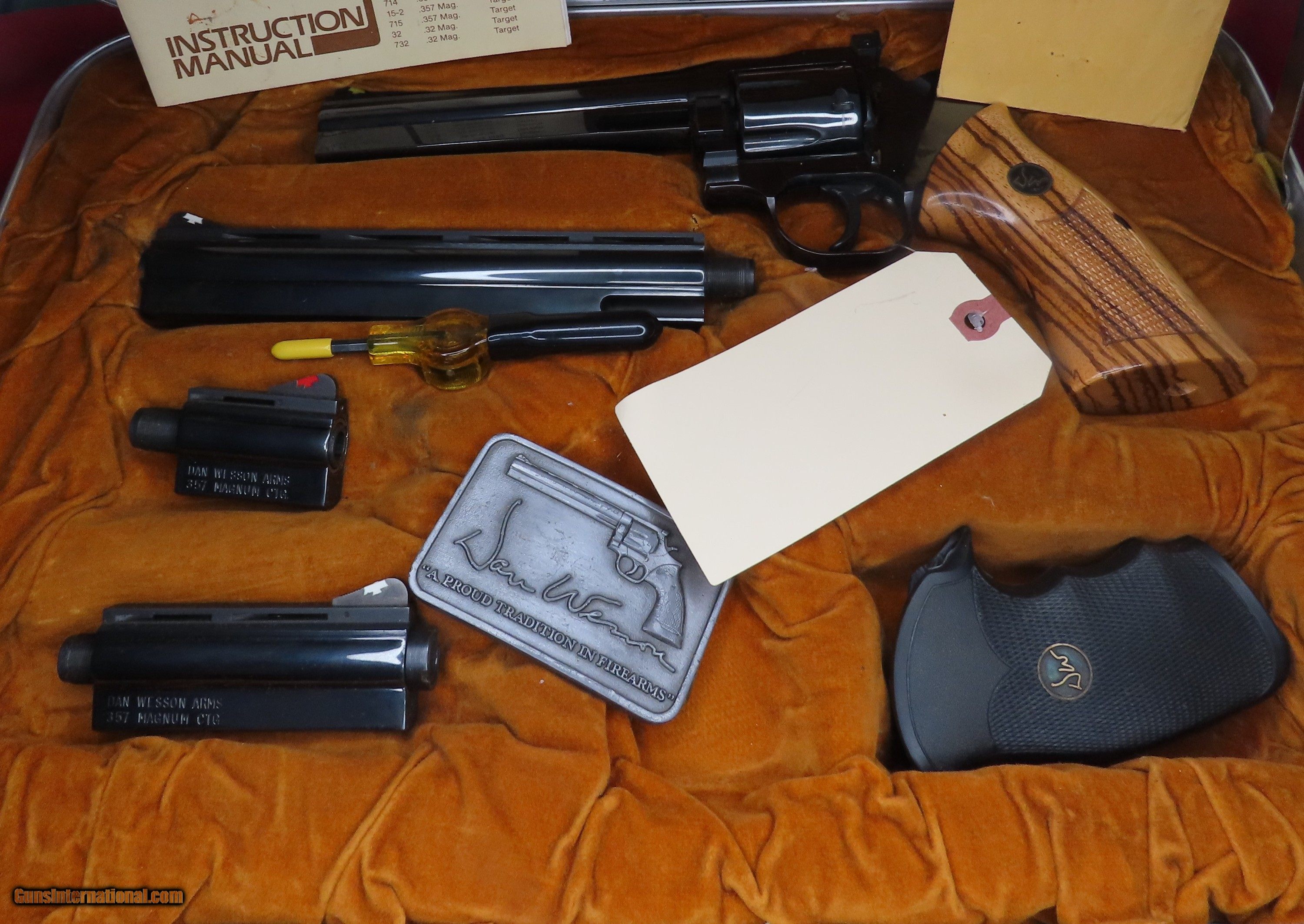 Dan Wesson Pistol Pack 0244