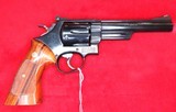 Smith & Wesson Model 57 (No Dash) - 5 of 13