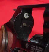 Smith & Wesson 36-10 (Round Butt) - 11 of 13