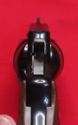 Smith & Wesson 36-10 (Round Butt) - 4 of 13