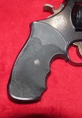 Smith & Wesson Model 57 - 2 of 11