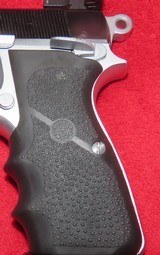 Browning Hi-Power - 2 of 11