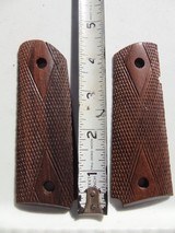 1911 WOOD CHECKERED DIAMOND REPRO GRIPS - 1 of 5