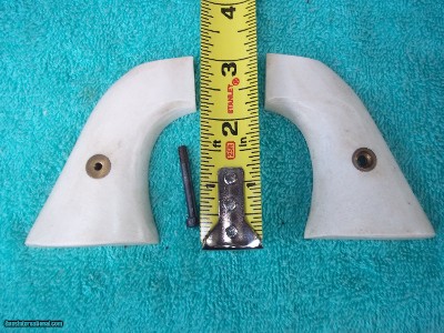 RUGER IVORY GRIPS WITH SCREW