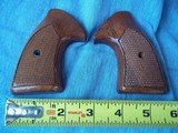 COLT FACTORY COBRA OR DETECTIVE SPECIAL CHECKERED WALNUT GRIPS - 1 of 4