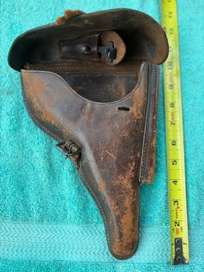WWII DATED "1938" P08 LEATHER HOLSTER WITH TOOL