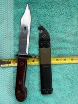 VINTAGE ROMANIAN BAYONET WITH WIRE CUTTER SCABBARD - 2 of 7