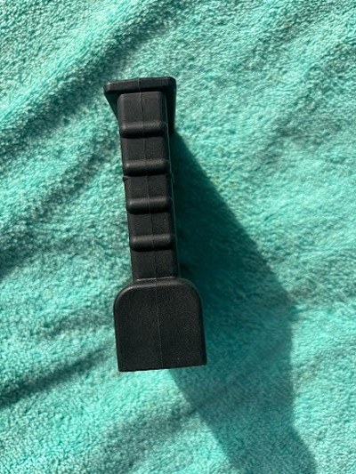 M16 STYLE 5.56 MAGAZINE LOADER - Image 5 of 7