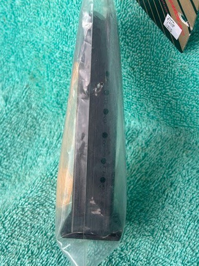 MAGNUM RESEARCH BABY DESERT EAGLE .40 S&W 11 RD MAG - Image 3 of 4