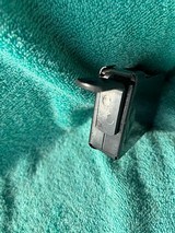 RARE VINTAGE HI-CRAFT BOLT ACTION (JC HIGGINS SEARS STEVENS) 12 GA MAGAZINE ASSEMBLY/CLIP - Image 5 of 6