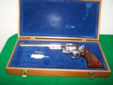 Smith & Wesson 629-1 with presentation box - 1 of 6
