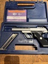Colt .22 Semi-automatic pistol stainless steel - 1 of 8