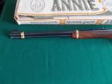 Winchester Annie Oakley (Little Miss Sureshot) 9422 - 6 of 7