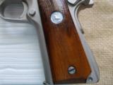 Colt 70 Series Combat Commander 45ACP Lightweight
Satin Nickel (Very Scarce) - 6 of 12