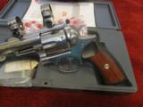 Ruger Super Redhawk polished steailess 44 magnum - 5 of 8