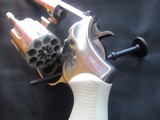 Harringto & Richardson 102 Sentinel 9 shot 22cal. nickel double action - 5 of 9