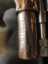 Hi-Standard
pair Sentinel Deluxe Nickel 9 SHOT 22 lr. cal.,
double action revolvers - 4 of 6