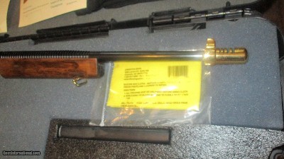 Thompson 1927A-1, 100% original Auto Ordanance mfg., 45ACP ,Viet Nam War Commerative, ONLY 350 mfg.1984 production , striking, descriptive Commerative - Image 3 of 24