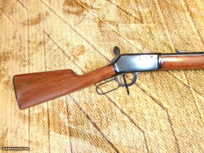 Winchester 9422M (Magnum)
Carbine
