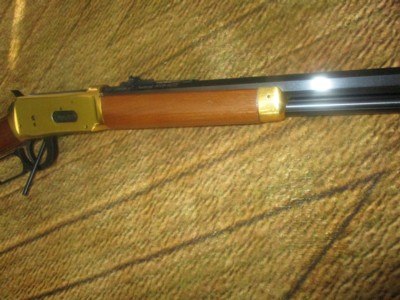 Winchester 94 Commerative & Collectable Carbines 30-30 Win. 1866 -1966 CentennialCarbine 1st rifle/Carbine to bear name of Winchester - Image 13 of 15