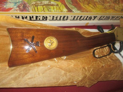 Winchester 94 SRC Battle of Little Bighorn Centennial 44-40 (1776 - 1976) unfired in stryo. box w/sleeve & all info - Image 12 of 20
