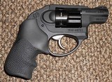 NIB Ruger LCR 22 LR 8 shot - 1 of 5