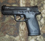 Smith & Wesson M&P 22 compact pistol - 2 of 4